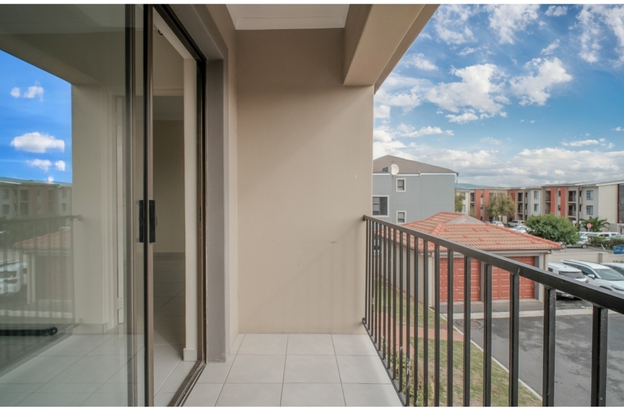 To Let 2 Bedroom Property for Rent in Burgundy Estate Western Cape